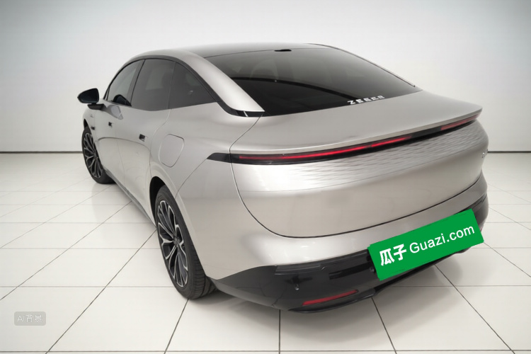 极氪 极氪007 2024 汽车图片 #5