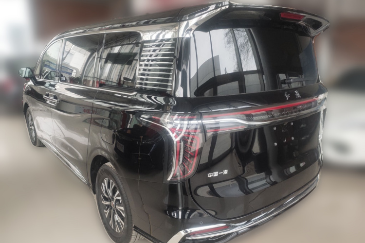 HongQi HQ9 PHEV 2026 #5 HongQi HQ9 PHEV 2026 car image #5