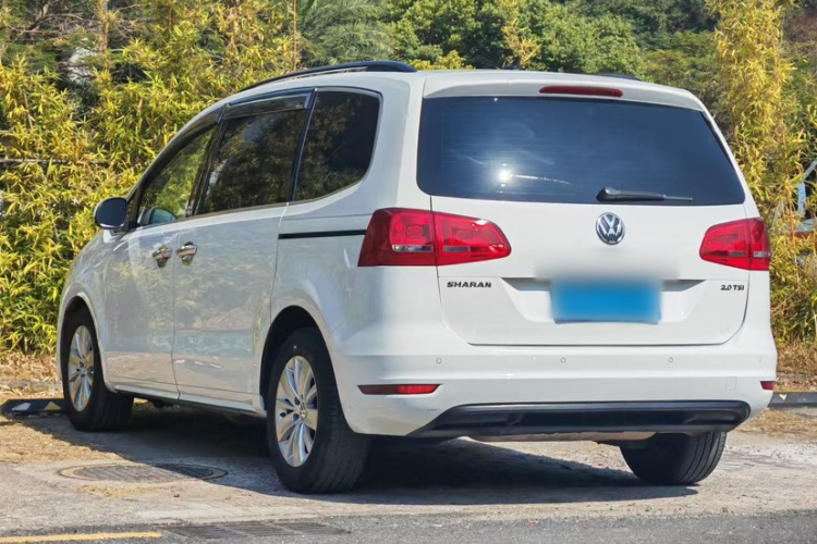 Volkswagen Sharan 2014 car image #5