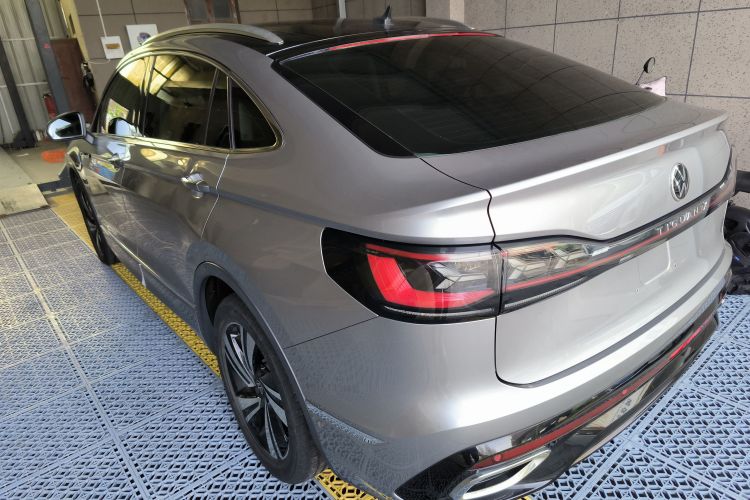 Volkswagen Tiguan X 2021 immagine di auto #5