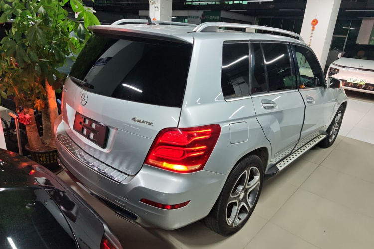 Mercedes-Benz GLK Class 2016 car image #5