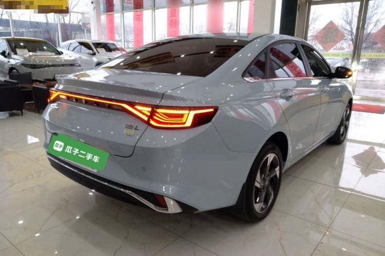 GEELY Emgrand L HiP 2023 صورة سيارة #5