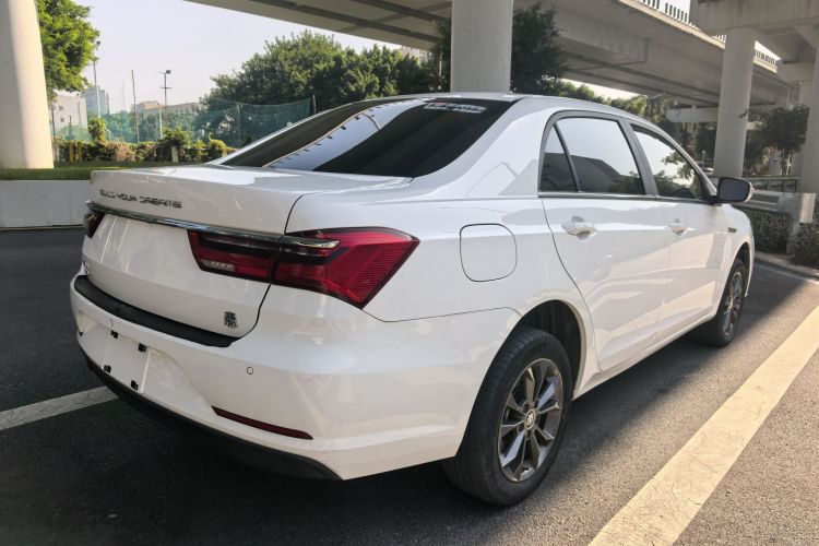 BYD Qin New Energy 2022 car image #5