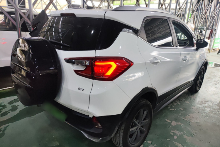 BYD Yuan New Energy 2021 #5 BYD Yuan New Energy 2021 car image #5