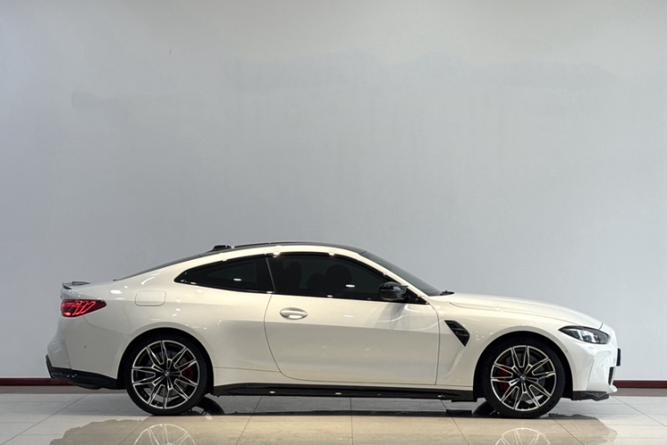 宝马 宝马M4 2025 #5 宝马 宝马M4 2025 汽车图片 #5