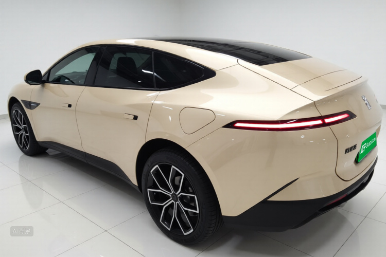 Avatr 12 2024 imagen de coche #5