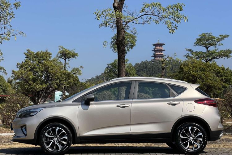 Emgrand GS 2021 car image #5