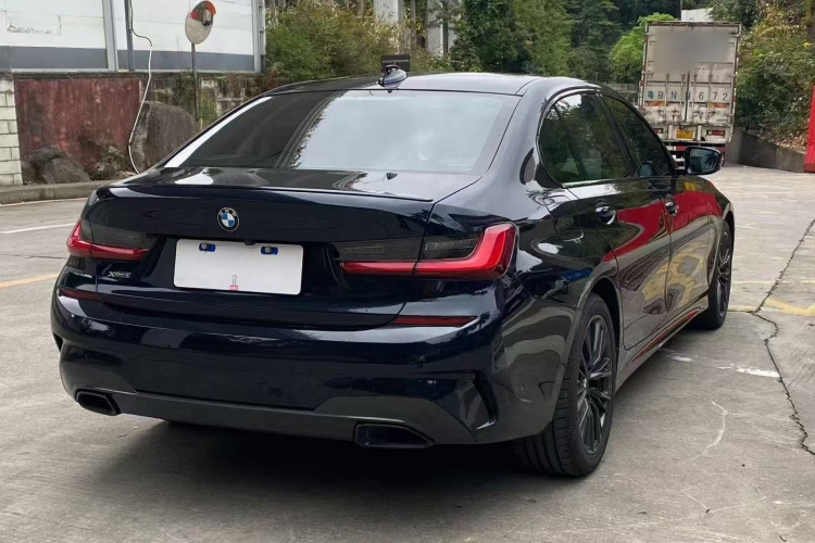 BMW 3 Series 2020 car image #5