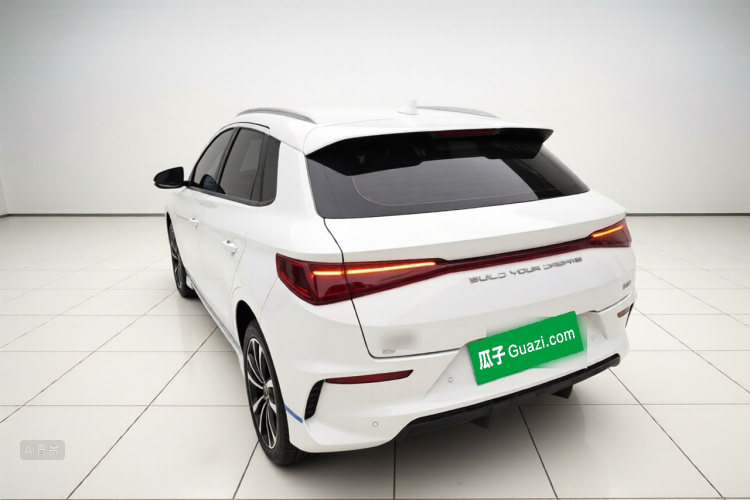 BYD e2 2022 imagem de carro #5