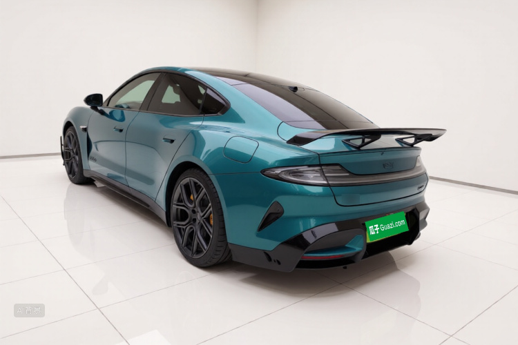 MI SU7 Ultra 2025 car image #5