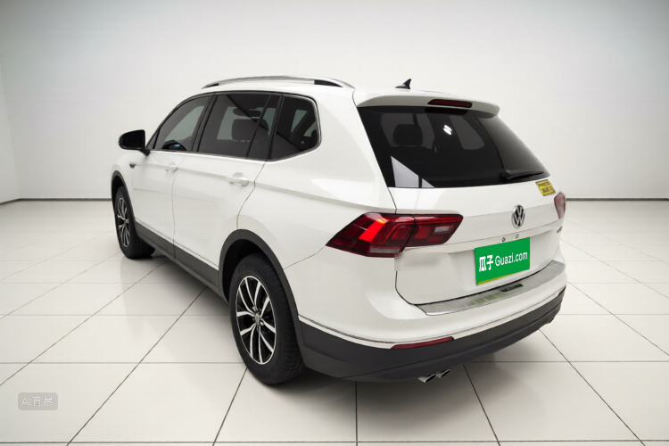 Volkswagen Tiguan L 2018 #5 Volkswagen Tiguan L 2018 car image #5