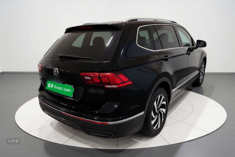 Volkswagen Tiguan L 2024 car image #5