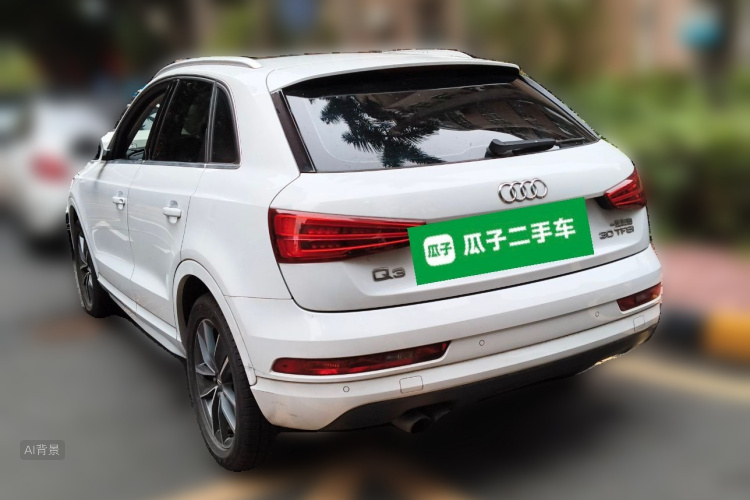 Audi Q3 2018 car image #5