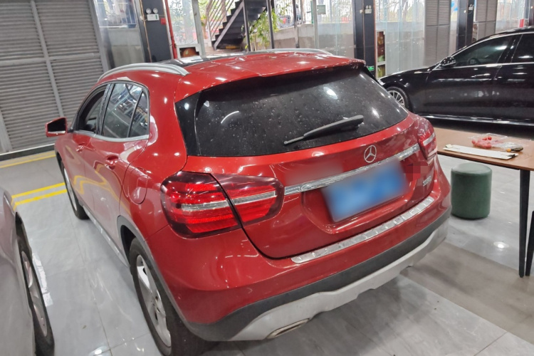 Mercedes-Benz GLA Class 2020 car image #5