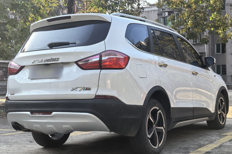 SWM斯威汽车 SWM斯威X7 2017 汽车图片 #5