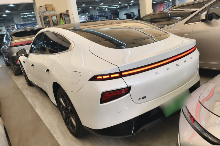 Xpeng P7 2022 immagine di auto #5