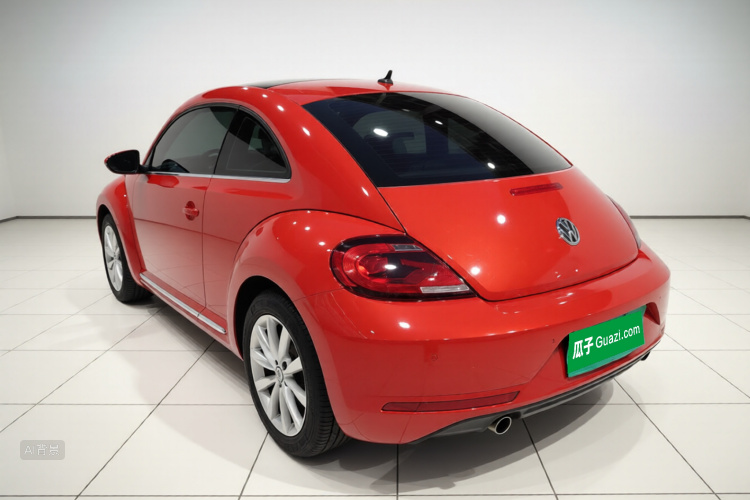 Volkswagen Beetle 2019 car image #5