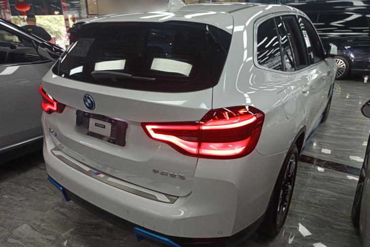 BMW iX3 2021 صورة سيارة #5