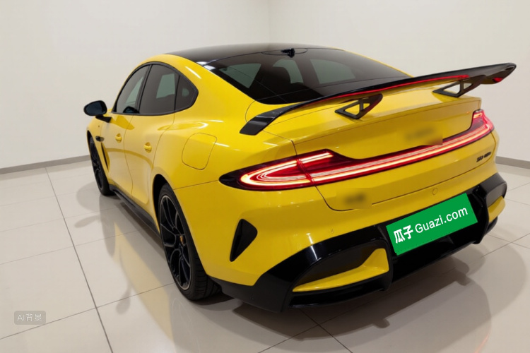 MI SU7 Ultra 2025 immagine di auto #5