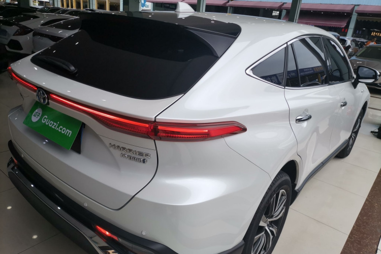 Toyota Harrier 2023 car image #5