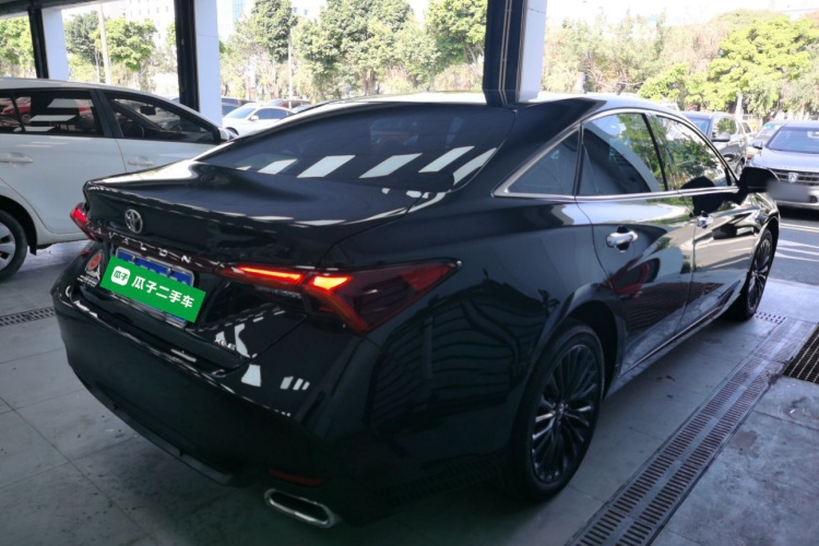 Toyota Avalon 2021 car image #5