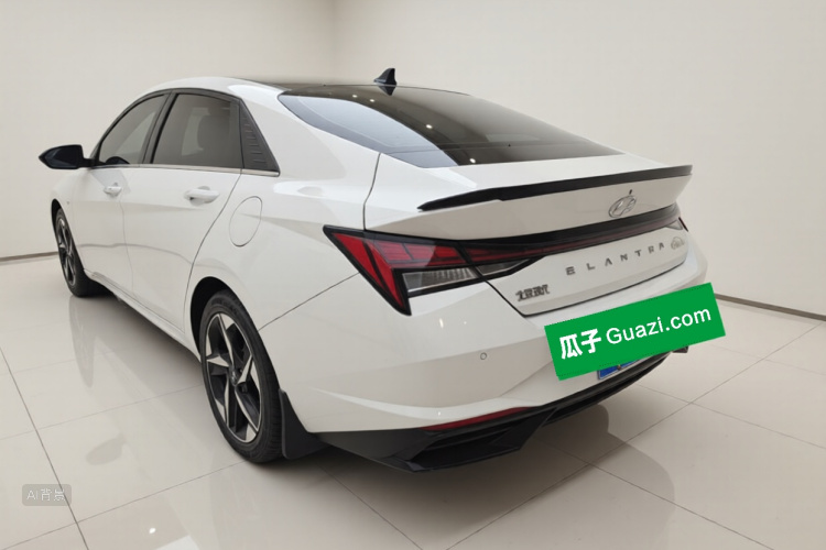 Hyundai Elantra 2021 immagine di auto #5