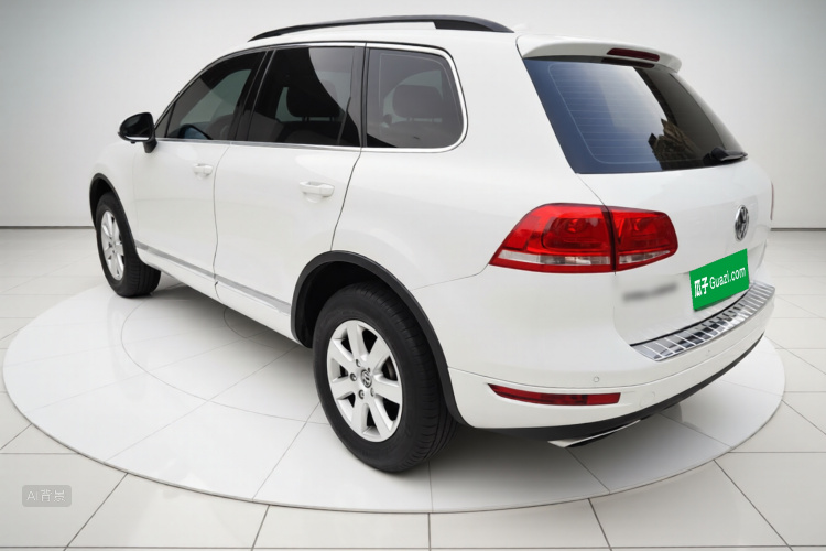 Volkswagen Touareg 2015 car image #5