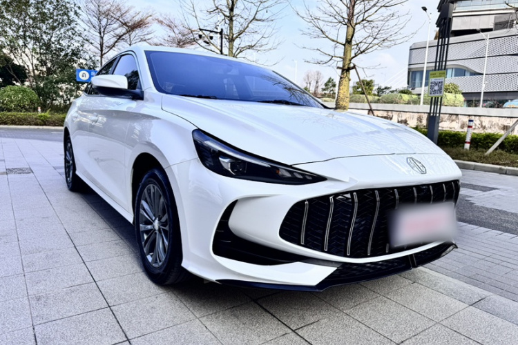 MG 5 2025 car image #5