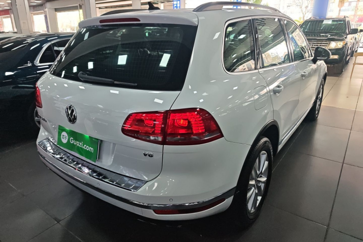 Volkswagen Touareg 2016 car image #5