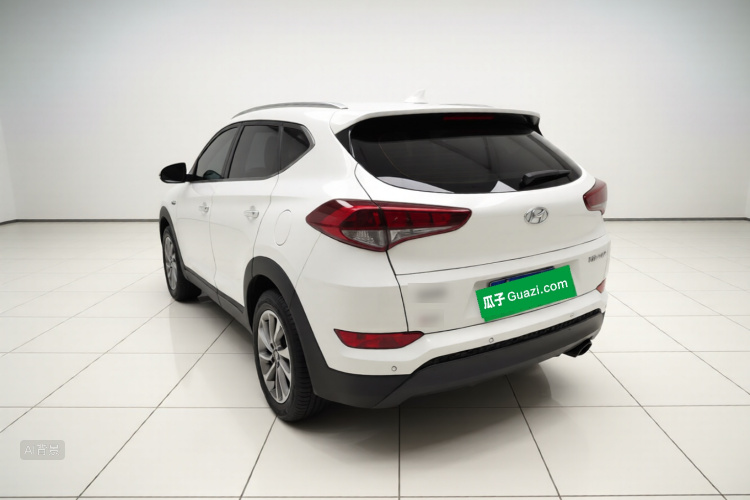 Hyundai Tucson 2016 immagine di auto #5