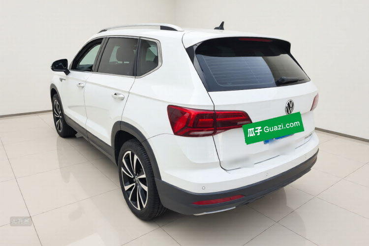 Volkswagen Tharu 2020 car image #5