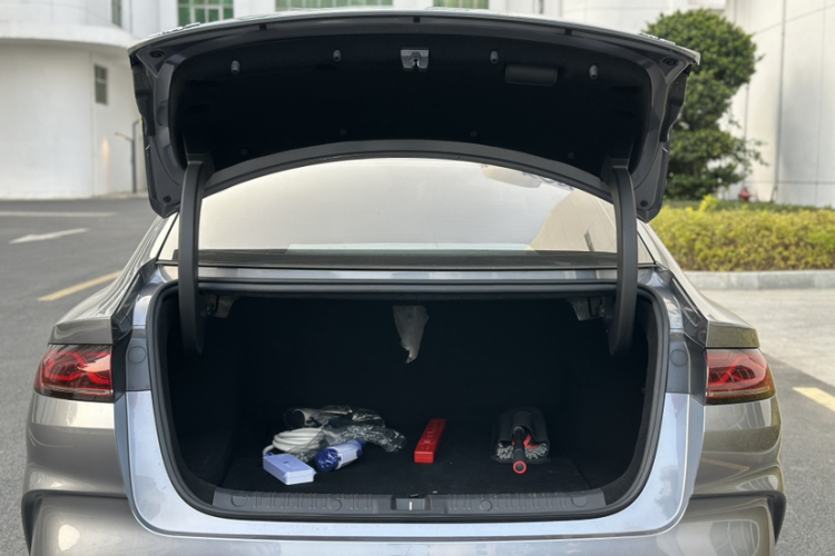 BYD Qin L 2024 car image #5