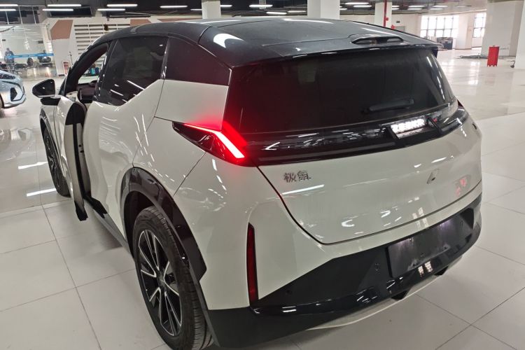 极氪 极氪X 2024 汽车图片 #5