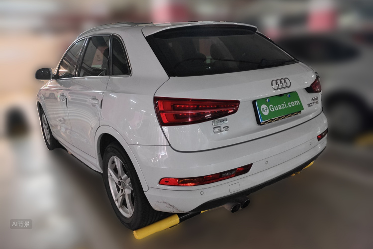 Audi Q3 2018 car image #5