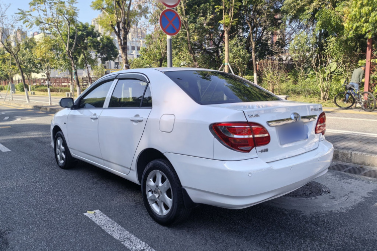 Toyota Corolla (Classic) 2015 car image #5