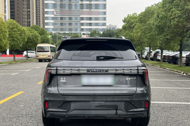 Lynk & Co 01 EM-P 2022 car image #5