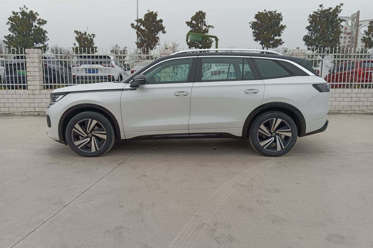 Volkswagen Tavendor 2024 car image #5