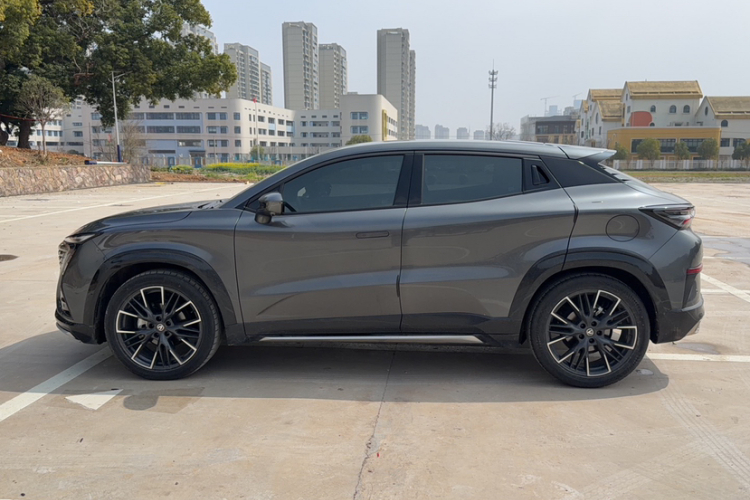 Changan UNI-T 2023 car image #5