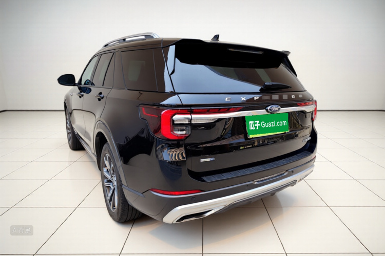 Ford Explorer 2023 image de voiture #5