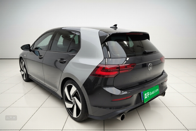 Volkswagen GolfGTI 2021 immagine di auto #5