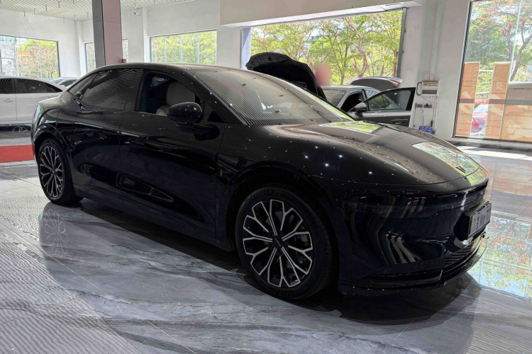 极氪 极氪007 2024 汽车图片 #5