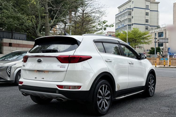 Kia KX5 2017 صورة سيارة #5