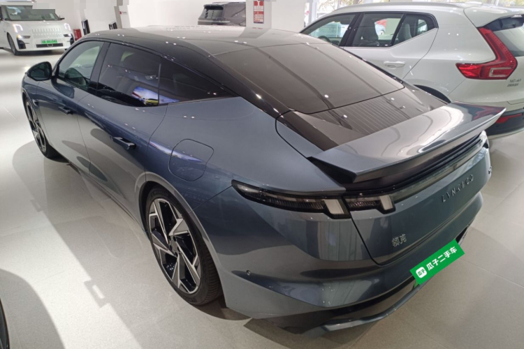 Lynk & Co 2024 #5 Lynk & Co 2024 car image #5