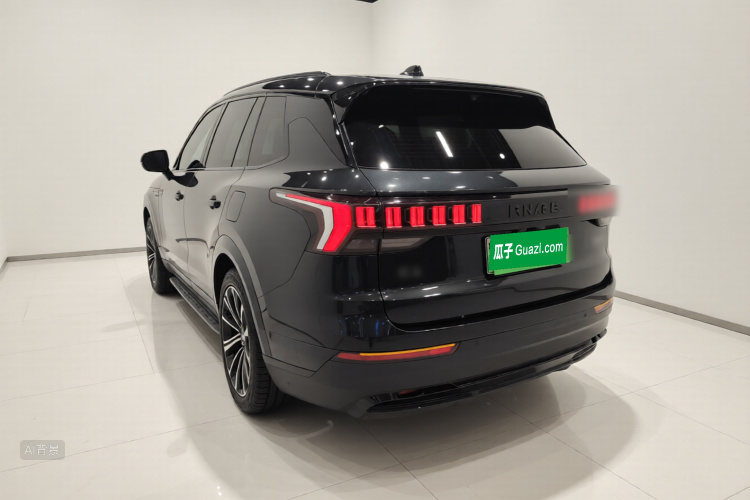 Lynk & Co 09 EM-P 2023 car image #5