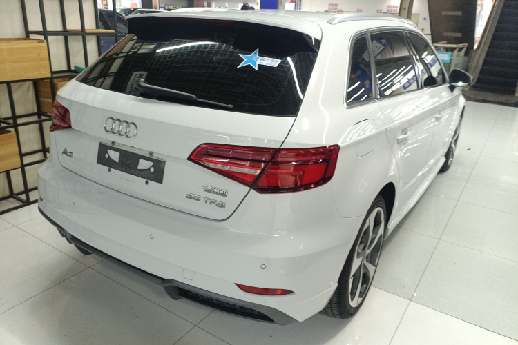 Audi A3 2019 car image #5