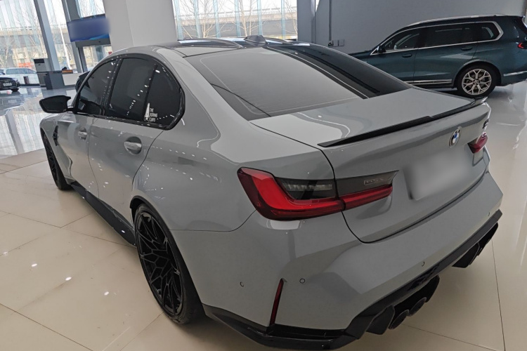 BMW M3 2024 immagine di auto #5