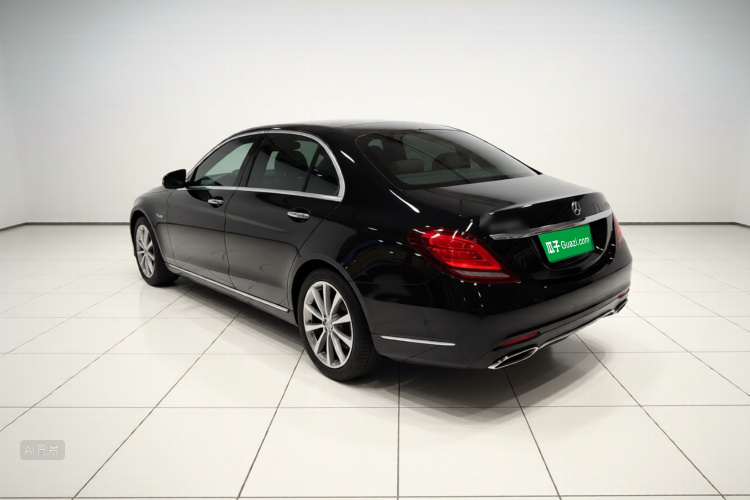 Mercedes-Benz C Class 2019 car image #5