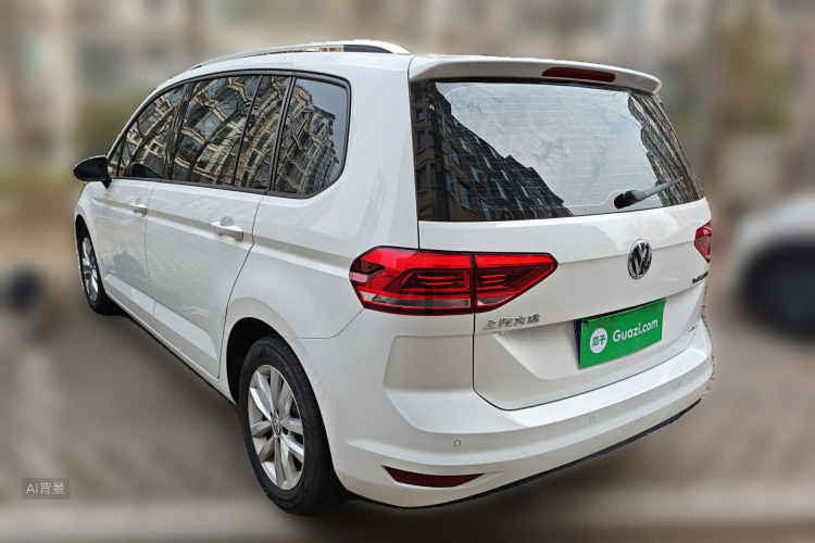 Volkswagen Touran 2018 immagine di auto #5