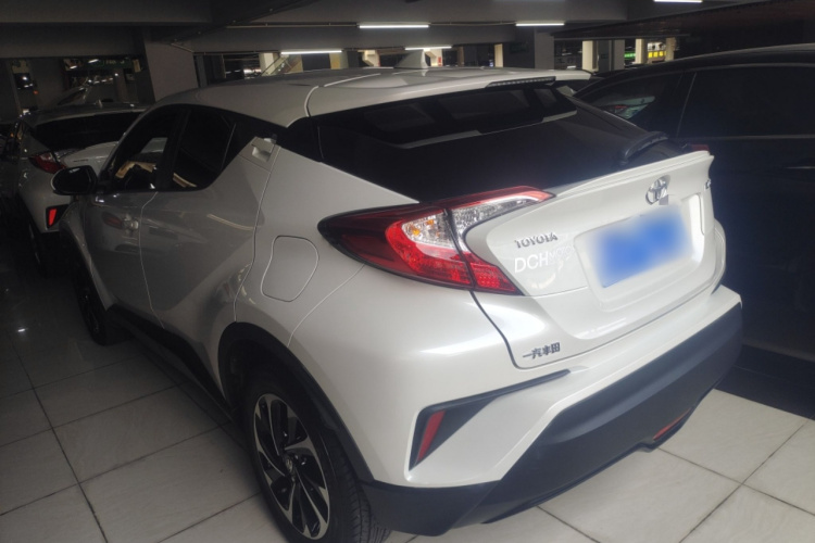 Toyota Izoa 2020 car image #5