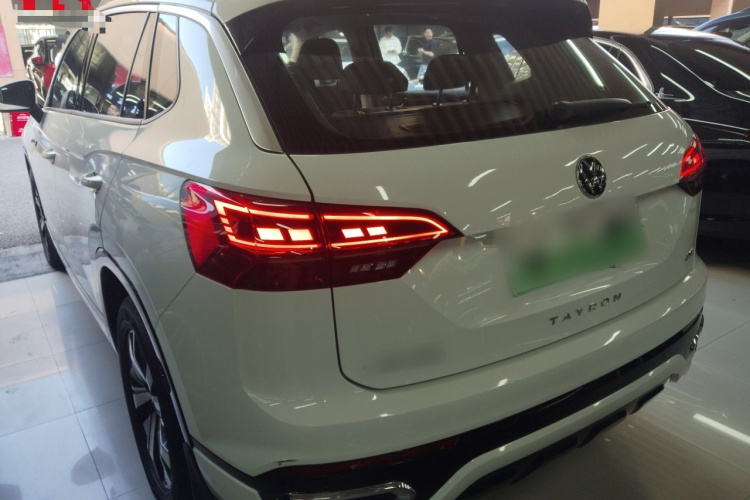 Volkswagen Tayron GTE 2022 car image #5